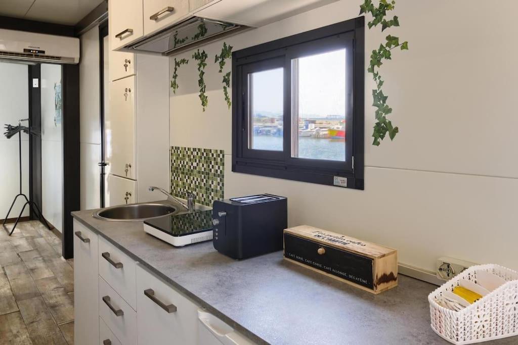 Houseboat Sardinia Suite Cagliari Exterior photo